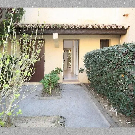 St Clair 300 M De La Parking Apartmán